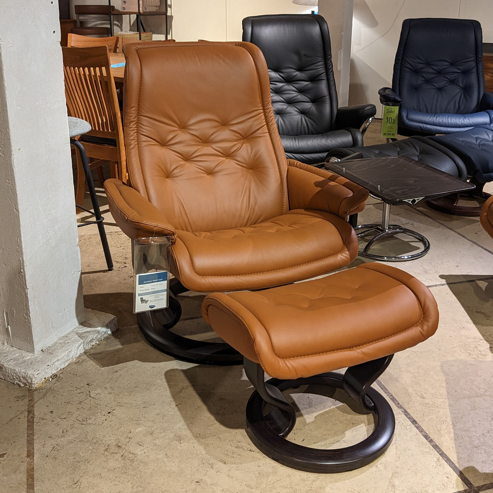 FHFOutlet_RoyalLargeReclinerPalomaNewCognac