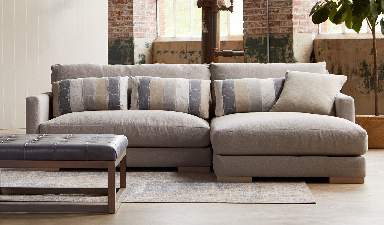 Chill Sofa with Chaise