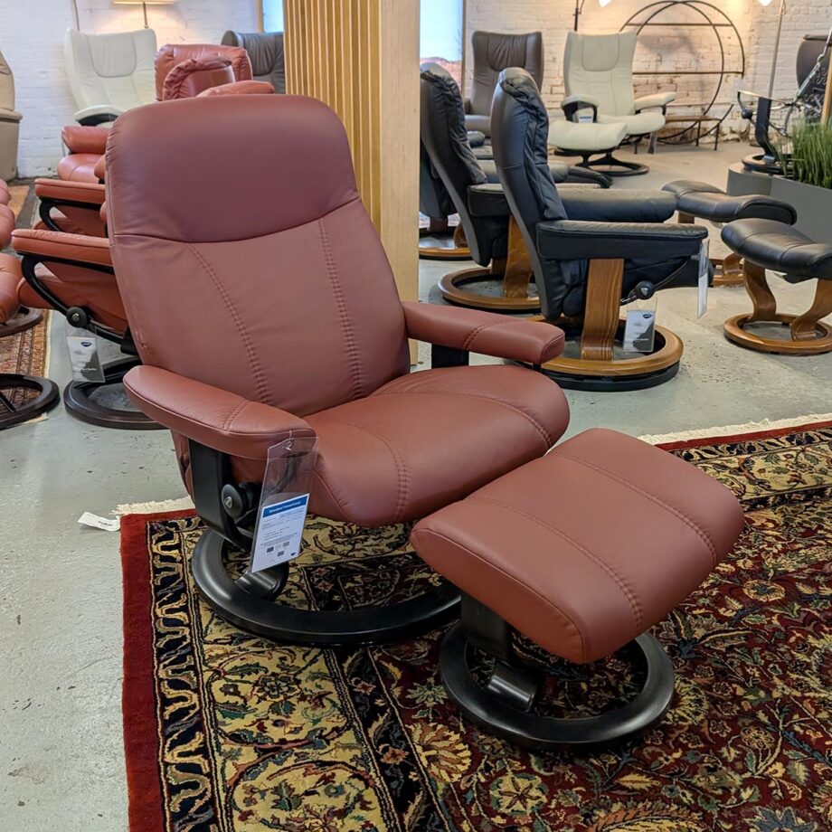 Consul Large Chair & Ottoman
