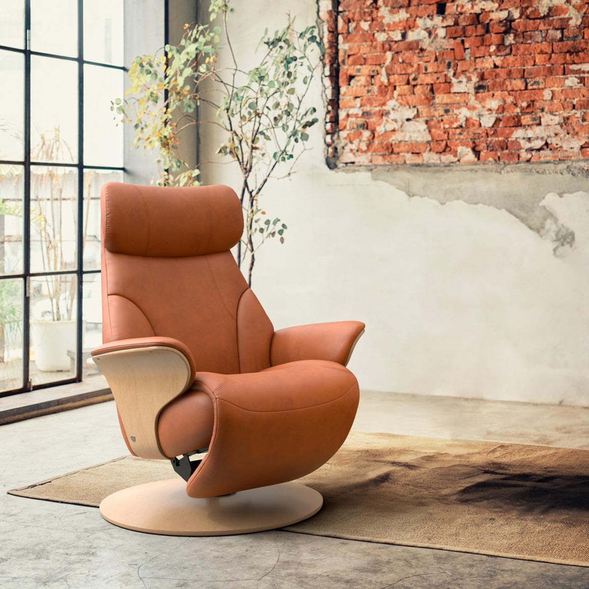 Adam Recliner